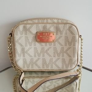 Michael Kors Crossbody Bag